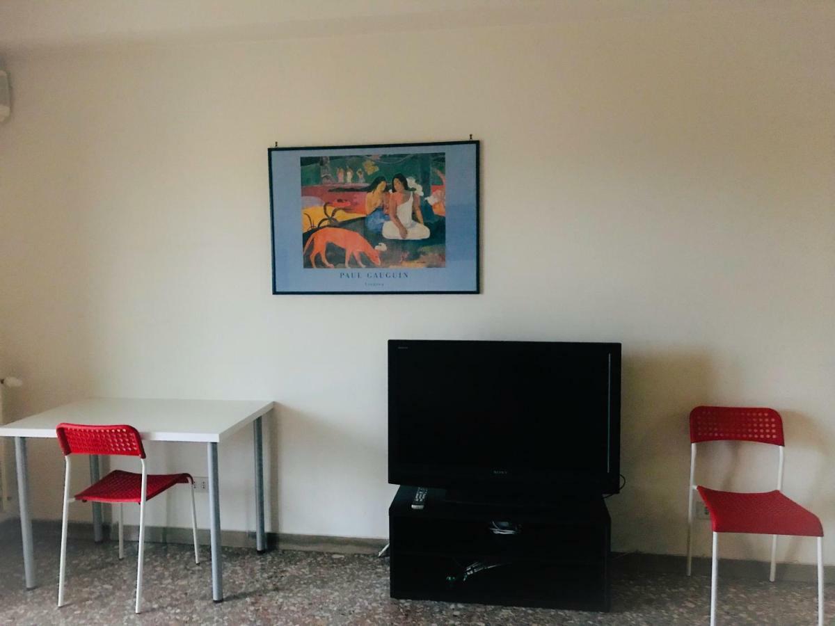 Comfort In Apartment *